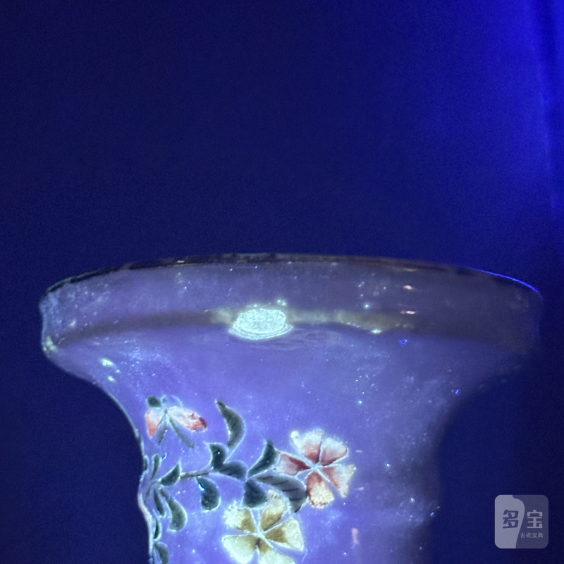 民国 粉彩花鸟纹棒槌瓶 - 图13